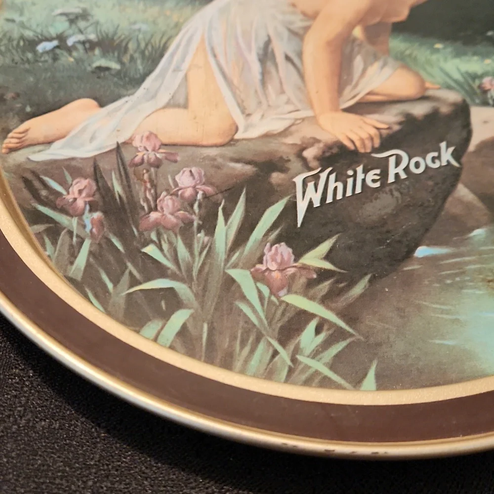 VINTAGE OVAL METAL BEER TRAY, ' WHITE ROCK' ADVERTISEMENT. '14.5×11.50